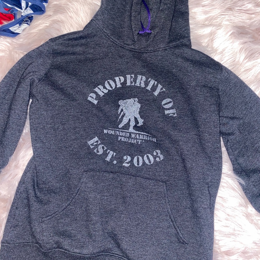 Size Small Hoodie Under Armour